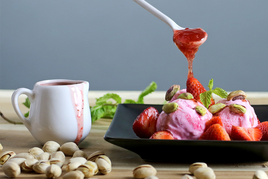 Strawberry Pistachio Sundae