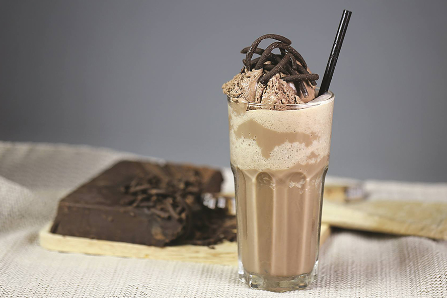 Chocolate Soda Ice Cream Float